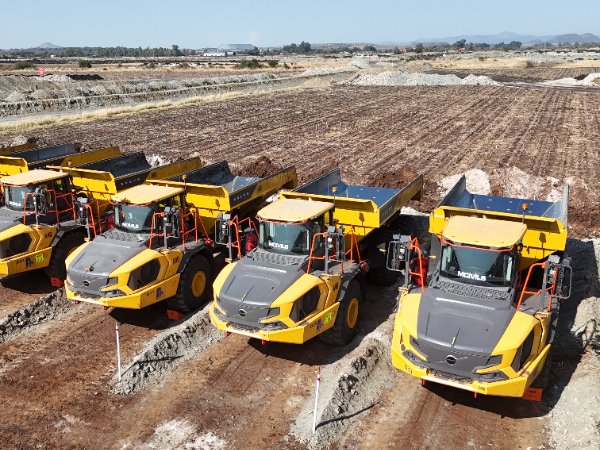 Babcock Africa, Media, M Civils leads with first Volvo A40 ADTs in Southern Africa