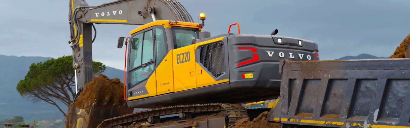 Babcock Africa, Media, RCE Earthmoving & Civils puts Volvo EC220 productivity to work