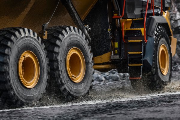 Volvo DNA throughout the powertrain