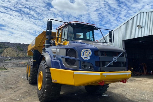 Blue skies ahead for MMC with Volvo A40G